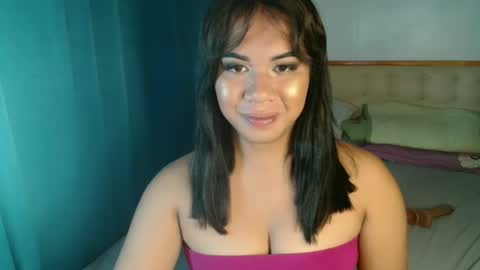 Vee online show from 10/15/25, 01:22