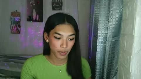 ur_dazzlingmorenaxx online show from 11/20/25, 02:12