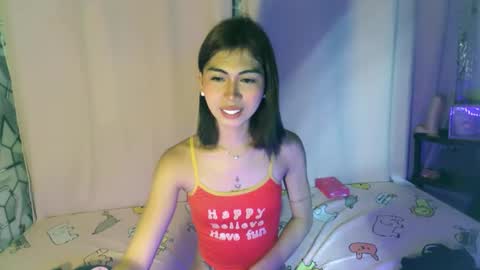 Snapshot of ur_extra_petite chatting on 04/23/26, 06:36 online show from 04/23/26, 06:36