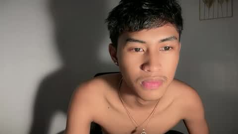 Snapshot of ur_fuckerbttm chatting on 10/07/25, 10:45 ur_fuckerbttm online show from 10/07/25, 10:45