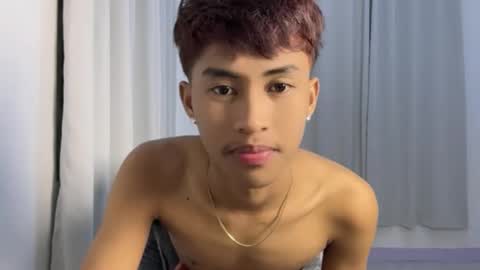 Snapshot of ur_fuckerbttm chatting on 10/27/25, 12:31 ur_fuckerbttm online show from 10/27/25, 12:31