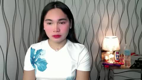 QUEENSY online show from 11/21/25, 02:32