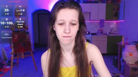 Snapshot of ur_kitty__ chatting on 04/26/26, 12:58 Lera online show from 04/26/26, 12:58