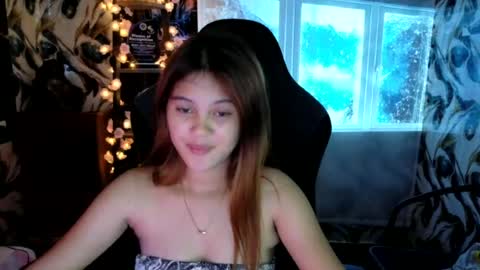 ur_prettyangel online show from 07/10/26, 12:30