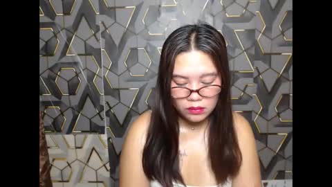 ur_prettychelsie18 online show from 06/05/26, 06:46