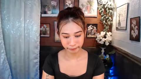 ur_rianlover online show from 10/09/25, 09:24