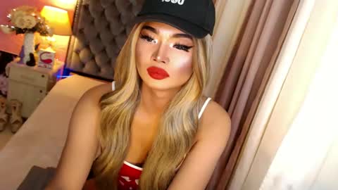 Snapshot of ur_sassygirl chatting on 02/20/25, 02:51 Kath online show from 02/20/25, 02:51