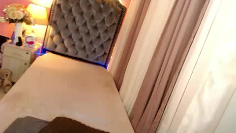 Snapshot of ur_sassygirl chatting on 02/20/25, 05:55 Kath online show from 02/20/25, 05:55