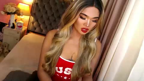 Snapshot of ur_sassygirl chatting on 02/20/25, 09:55 Kath online show from 02/20/25, 09:55