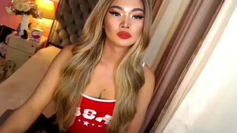 Snapshot of ur_sassygirl chatting on 02/22/25, 05:23 Kath online show from 02/22/25, 05:23