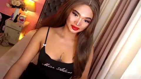 Snapshot of ur_sassygirl chatting on 03/08/25, 06:47 Kath online show from 03/08/25, 06:47