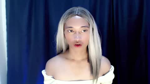 Ellie online show from 11/19/25, 10:15