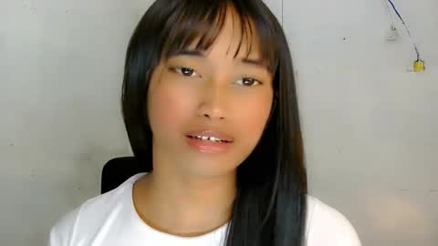 Ellie online show from 04/13/26, 12:43