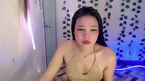 Snapshot of ur_ugly_princess chatting on 03/10/26, 12:04 chesca online show from 03/10/26, 12:04