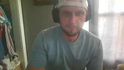 ur_zaddy4now online show from 12/19/25, 08:27
