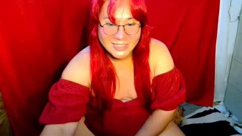 pretitit micole online show from 10/22/25, 09:42