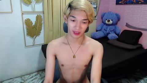 urasian_john20 online show from 05/19/26, 08:42