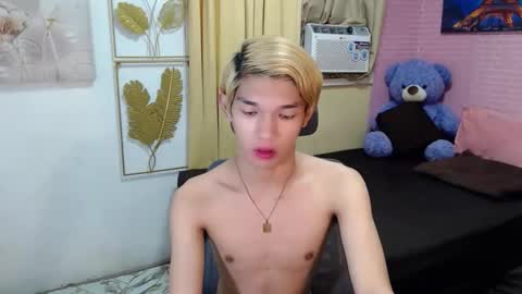 urasian_john20 online show from 05/22/26, 07:59