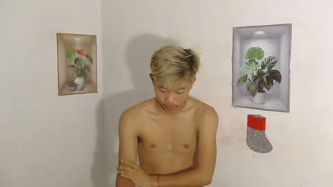 urasian_jomarie online show from 03/19/26, 10:03