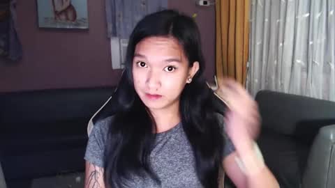 NEWRA  ALLISON online show from 12/03/25, 10:19