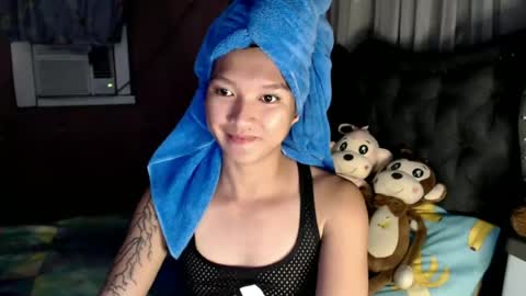 NEWRA  ALLISON online show from 06/22/26, 04:20