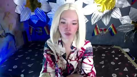 yana online show from 07/12/26, 09:11