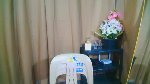 urasiancumboix2 online show from 10/13/25, 05:02