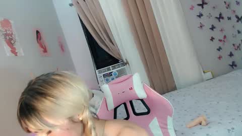 Snapshot of urbabelianne chatting on 02/02/25, 08:35 lianne online show from 02/02/25, 08:35