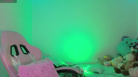 Danielle  online show from 04/29/26, 09:24