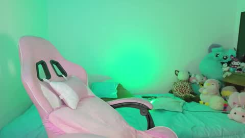 Danielle  online show from 05/10/26, 10:53
