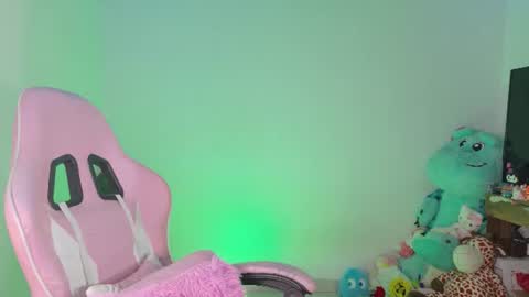 Danielle  online show from 07/12/26, 10:06