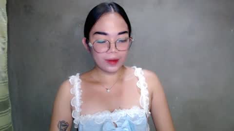 Snapshot of urbabydollx16 chatting on 06/30/26, 12:17 urbabydollx16 online show from 06/30/26, 12:17
