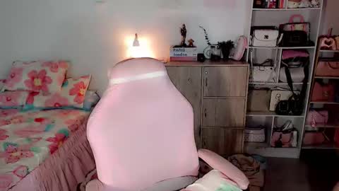 MONICA DEMONYETA online show from 10/06/25, 01:58