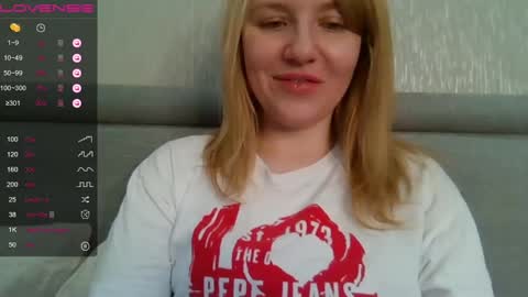 Snapshot of urbadkitty chatting on 12/20/24, 08:06 urbadkitty online show from 12/20/24, 08:06