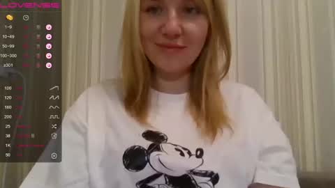 Snapshot of urbadkitty chatting on 01/12/25, 11:17 urbadkitty online show from 01/12/25, 11:17