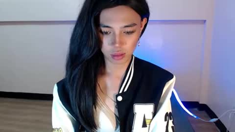 Miss alexa online show from 04/21/26, 07:36