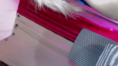 Haley Mhate online show from 09/30/25, 07:52