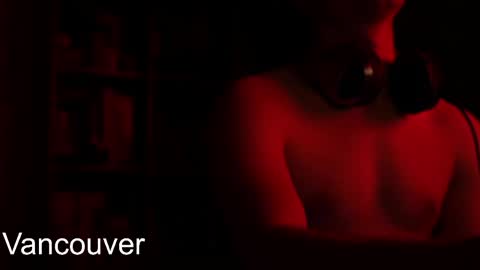urboytoy_512 online show from 05/14/26, 06:53