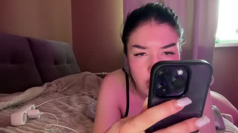 Snapshot of urdevilbaby chatting on 12/22/24, 09:44 Margo online show from 12/22/24, 09:44