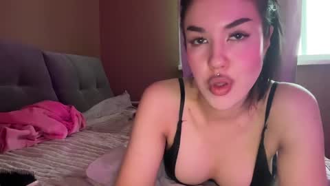 Snapshot of urdevilbaby chatting on 01/27/25, 10:16 Margo online show from 01/27/25, 10:16