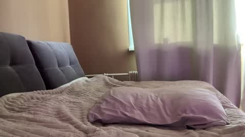 Snapshot of urdevilbaby chatting on 02/16/25, 07:48 Margo online show from 02/16/25, 07:48