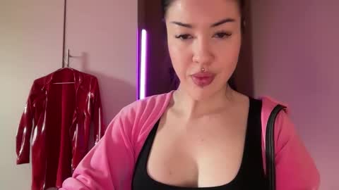 Snapshot of urdevilbaby chatting on 09/28/25, 07:36 Margo online show from 09/28/25, 07:36