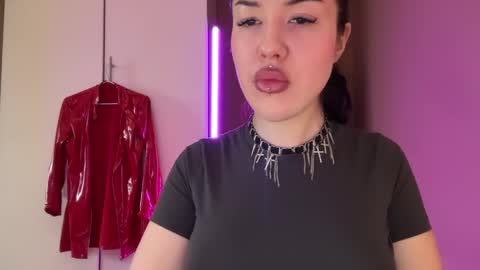 Margo online show from 11/20/25, 06:46