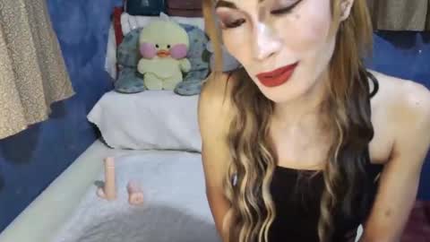 Hot Angel online show from 12/22/25, 10:01