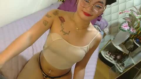 Snapshot of urdream_bride chatting on 05/19/26, 04:08 urdream_bride online show from 05/19/26, 04:08