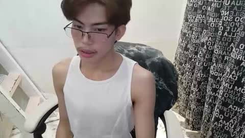 urdreamtw1nk online show from 10/28/25, 03:47