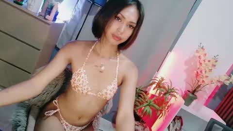 Rianne online show from 04/10/26, 08:13