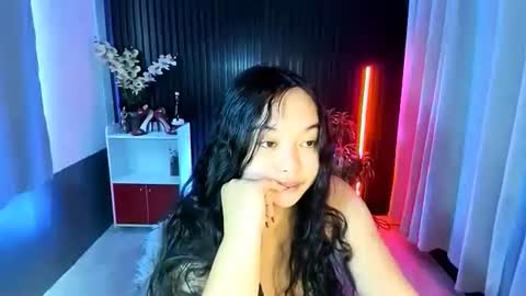 Scarlet online show from 11/09/25, 02:32