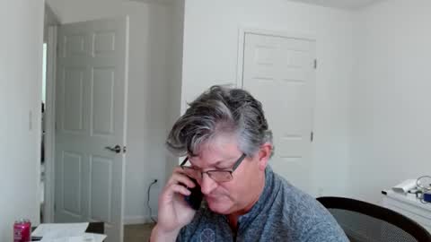 Gregor online show from 11/04/25, 05:01