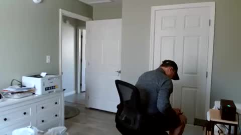 Gregor online show from 04/28/26, 02:00